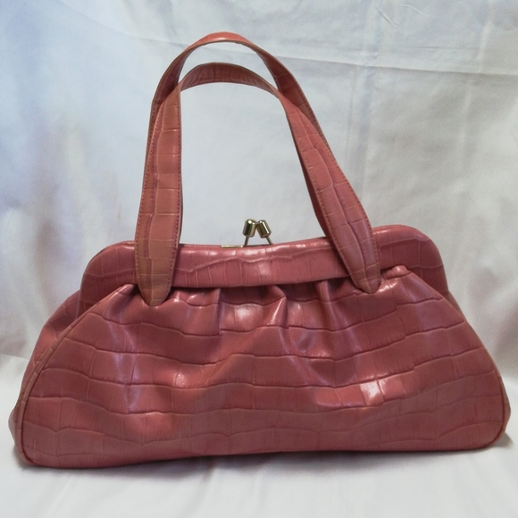 Banana Republic | Bags | Banana Republic Leather Satchel  display picture 1